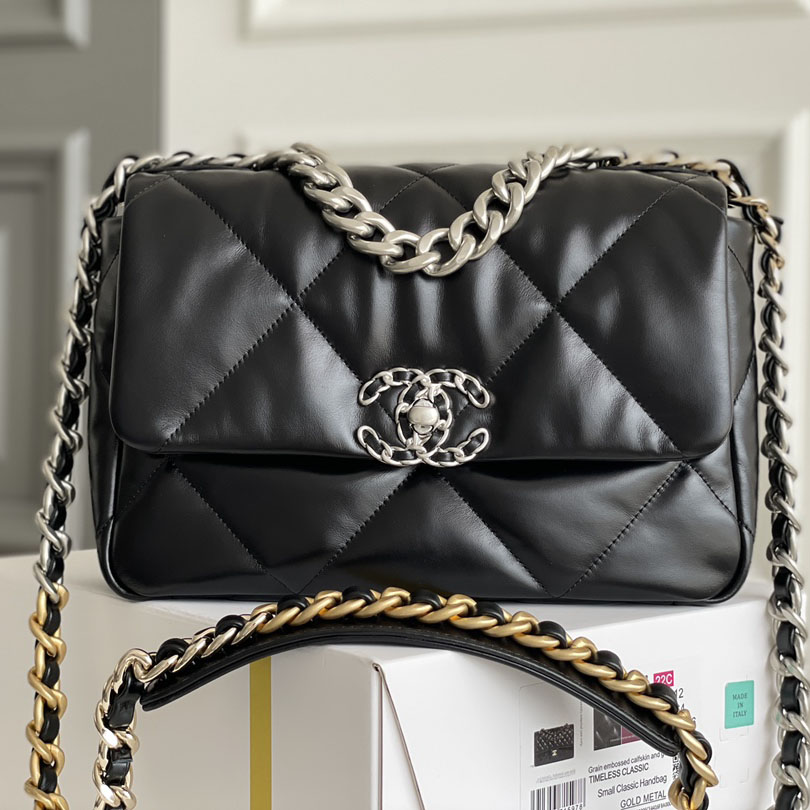 Chanel 19 Bags - Click Image to Close